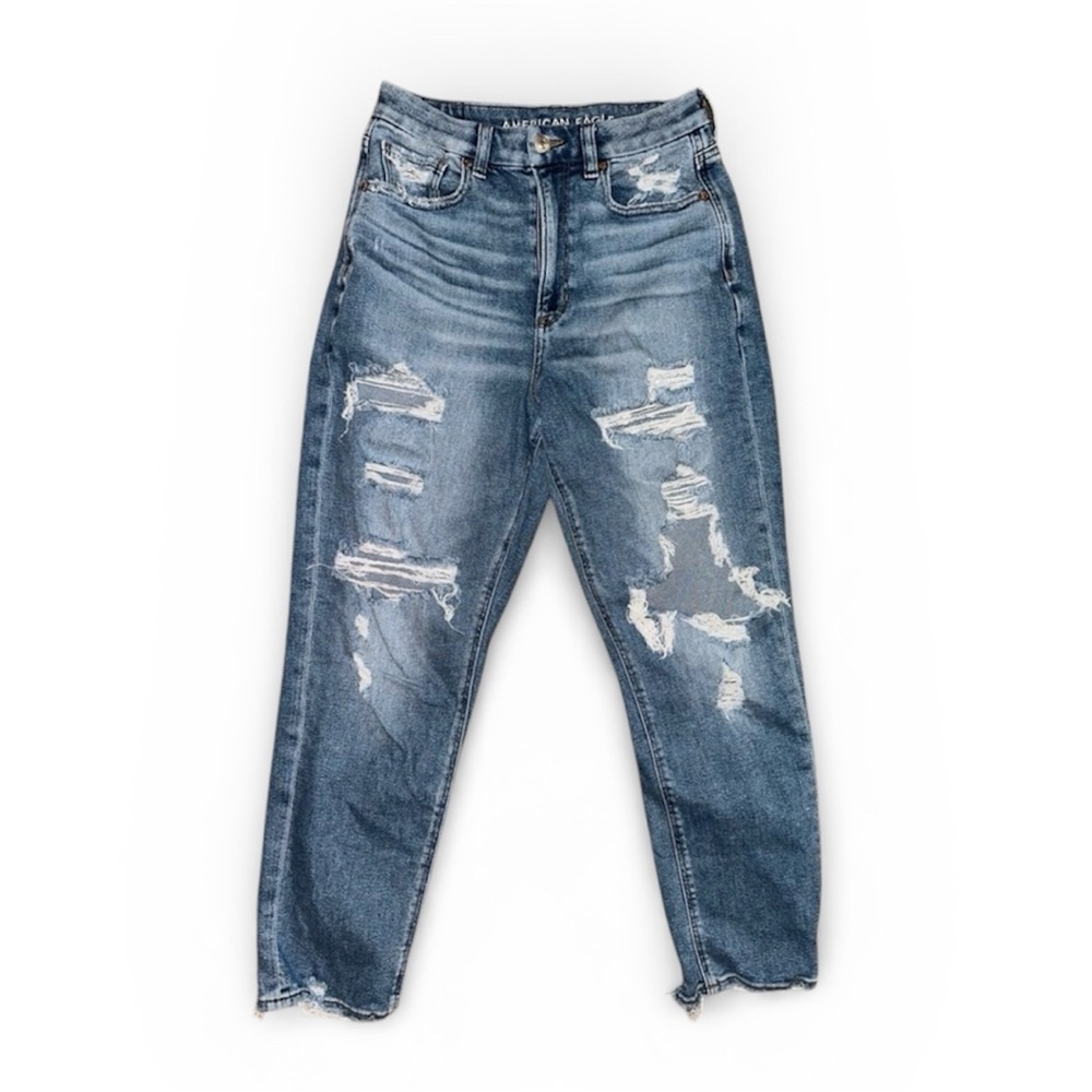 American Eagle Outfitters Ripped Curvy‎ Mom Jeans